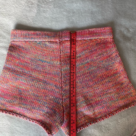 Bcbg maxazaria sweater shorts in size Xs multi coloured knitted - Picture 7 of 7